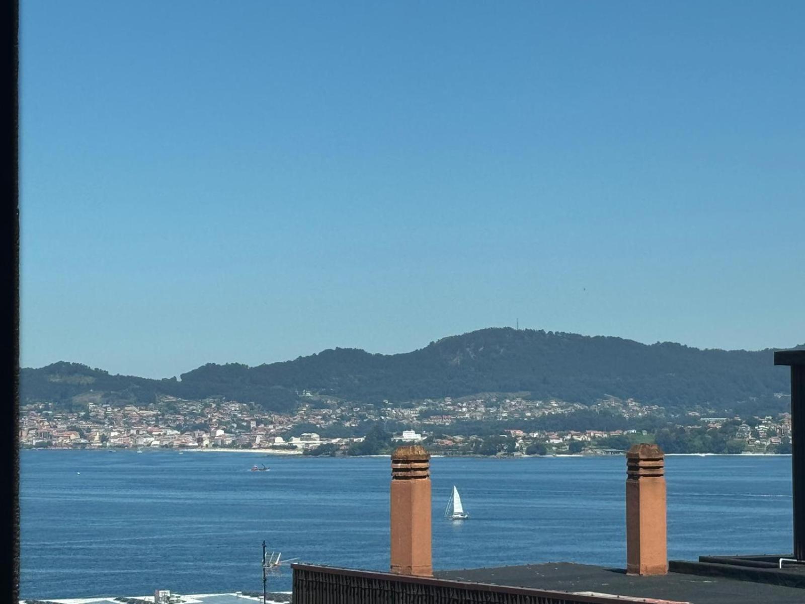 Apartamento Centrico Con Garaje Vigo Exterior photo